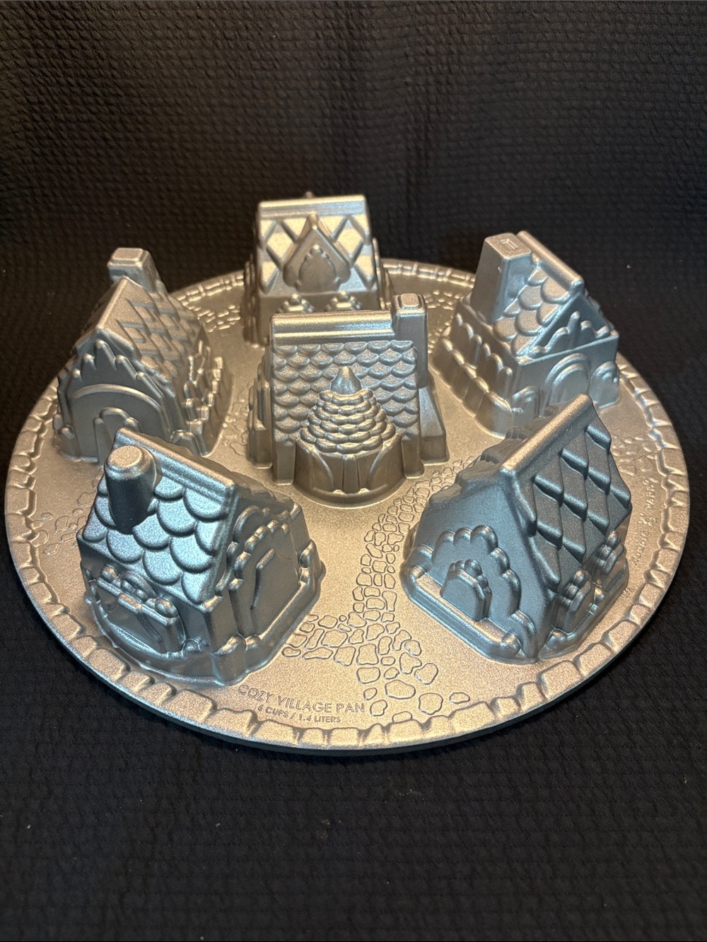 Nordic Ware Cozy Village Pan.     Cake Pan. 6 cups/1.4 litre. So sweet!